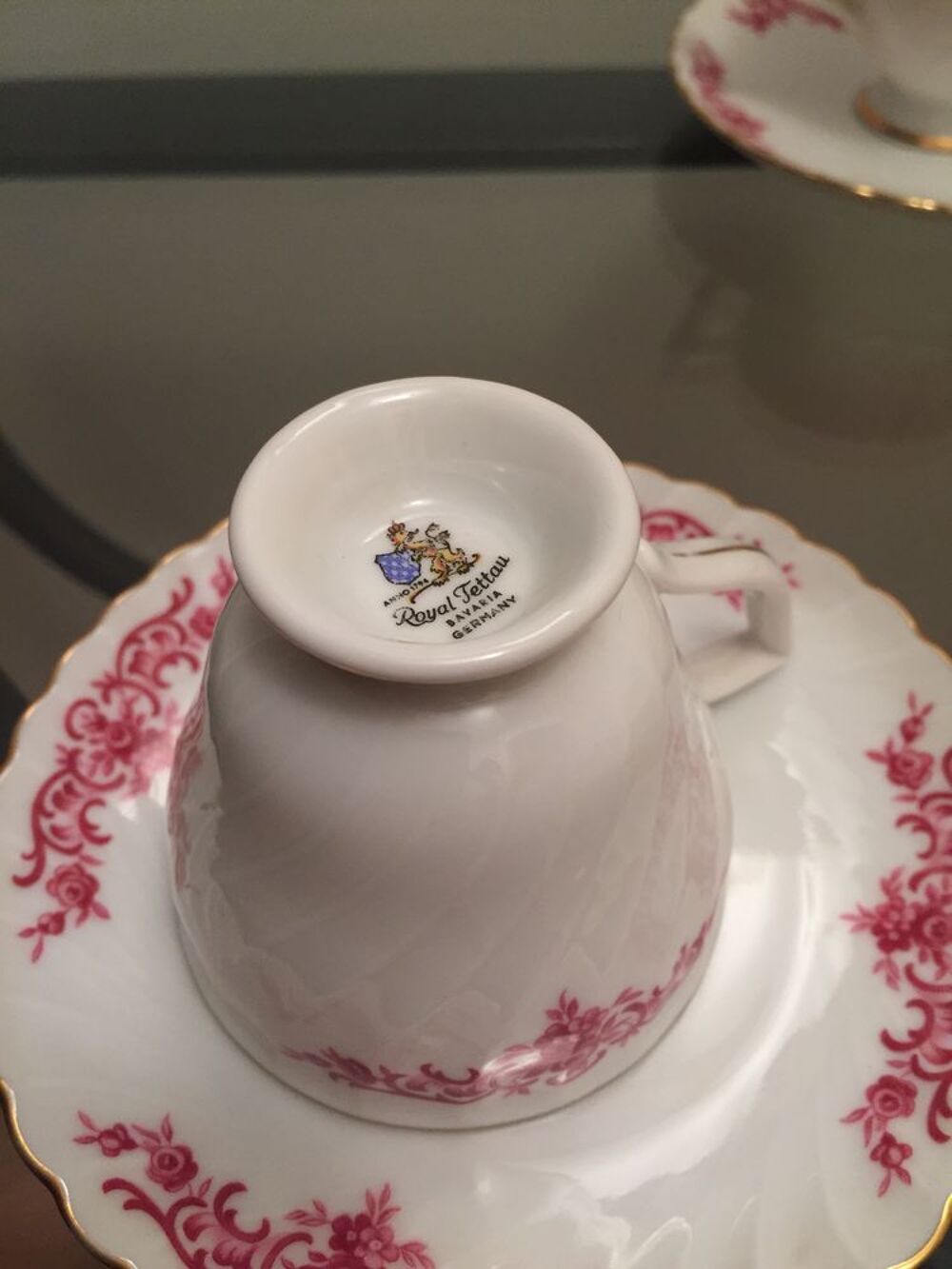 6 tasses et sous tasses en porcelaine Décoration