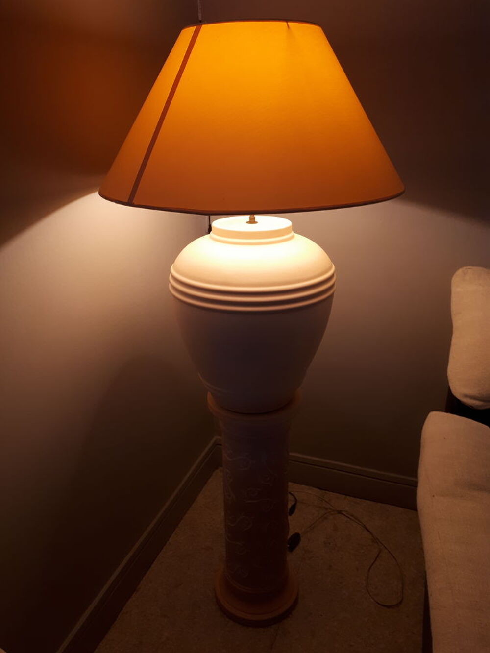 Lampe avec un d&eacute;co Meubles