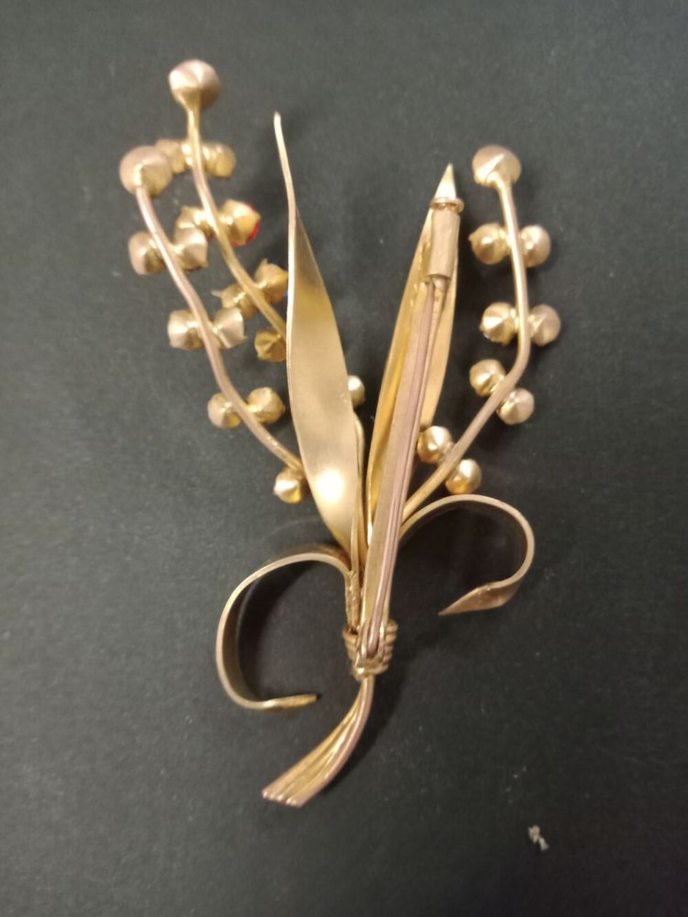 Broche ancienne en plaqu&eacute; or ann&eacute;e 50 Bijoux et montres