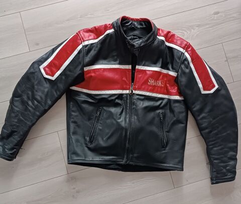 blouson moto en cuir, marque Shark. 125 Madonne-et-Lamerey (88)