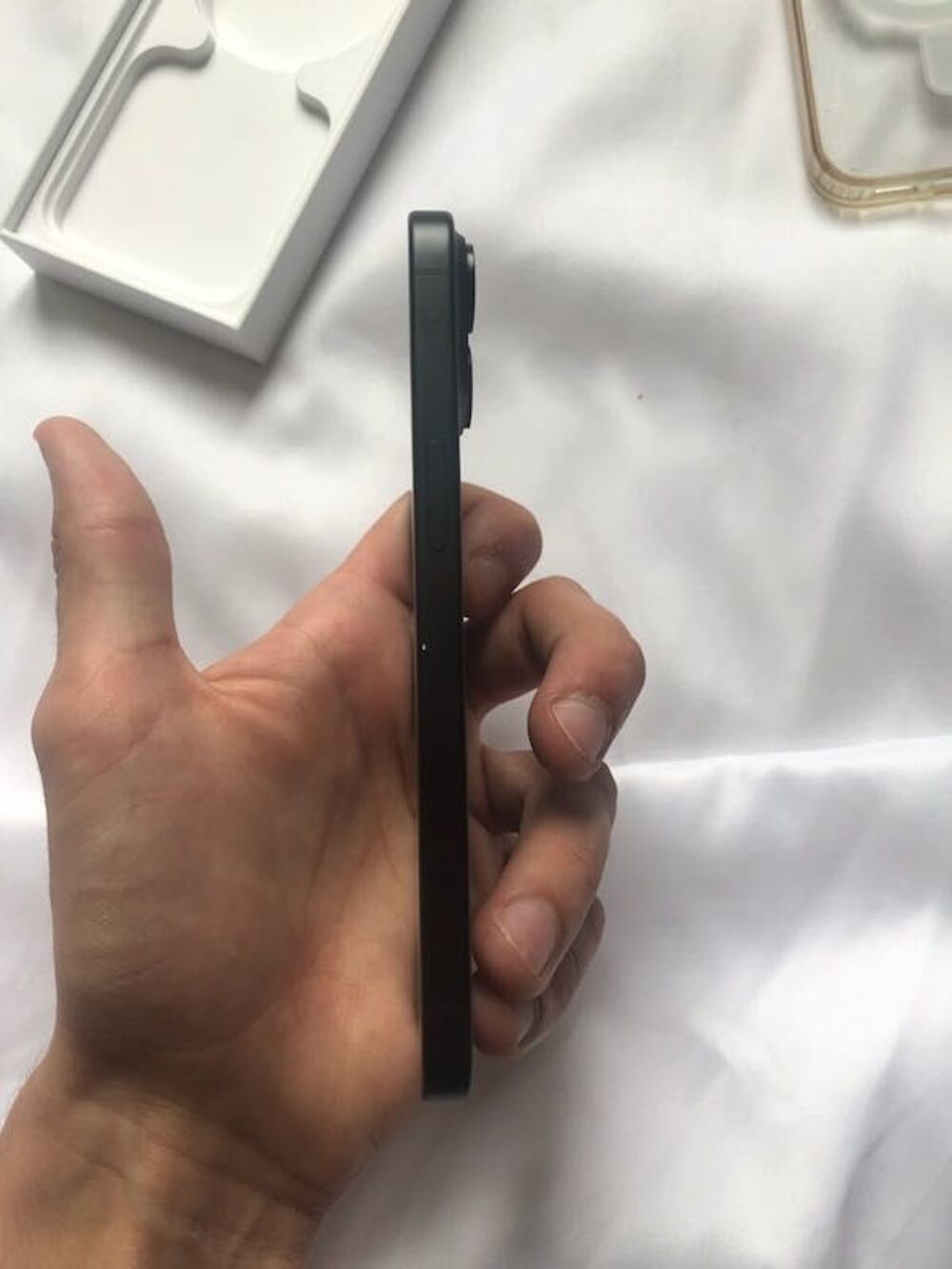 Iphone 15 noir 128go Téléphones et tablettes