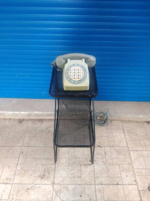 Table téléphone vintage 0 Saint-Pierre-d'Entremont (73)