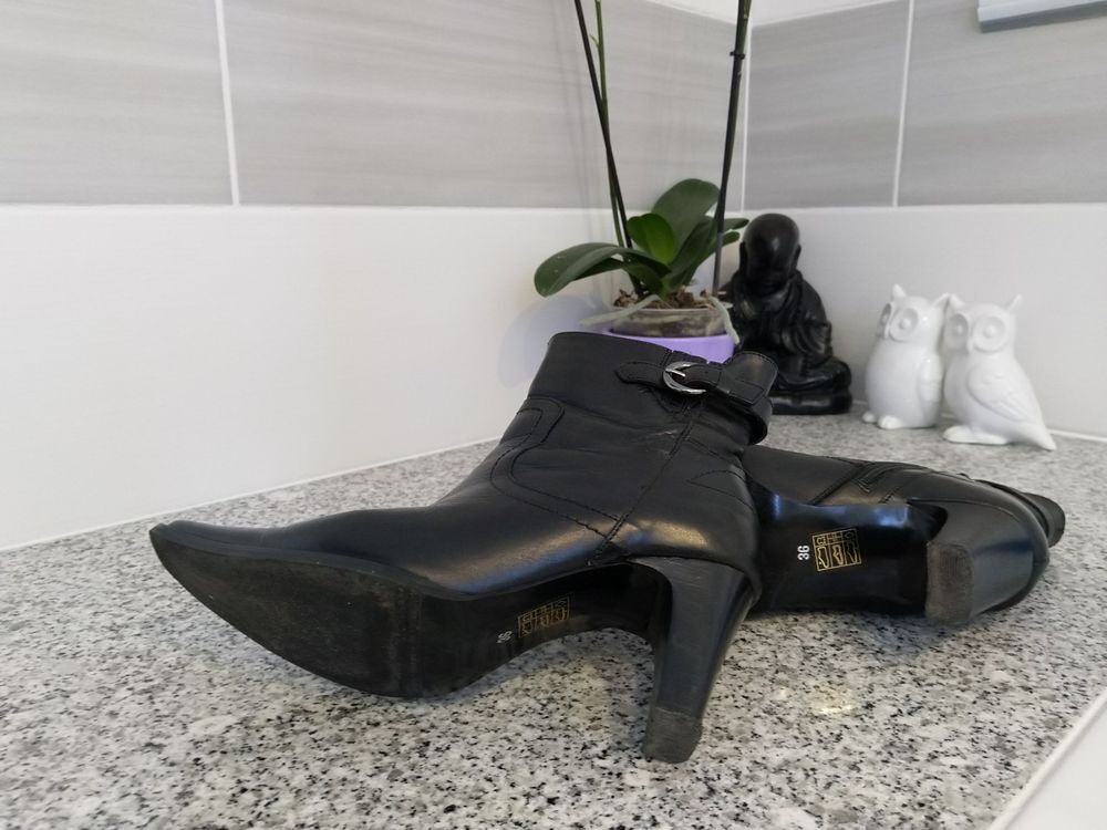 Bottines noires en cuir femme Chaussures