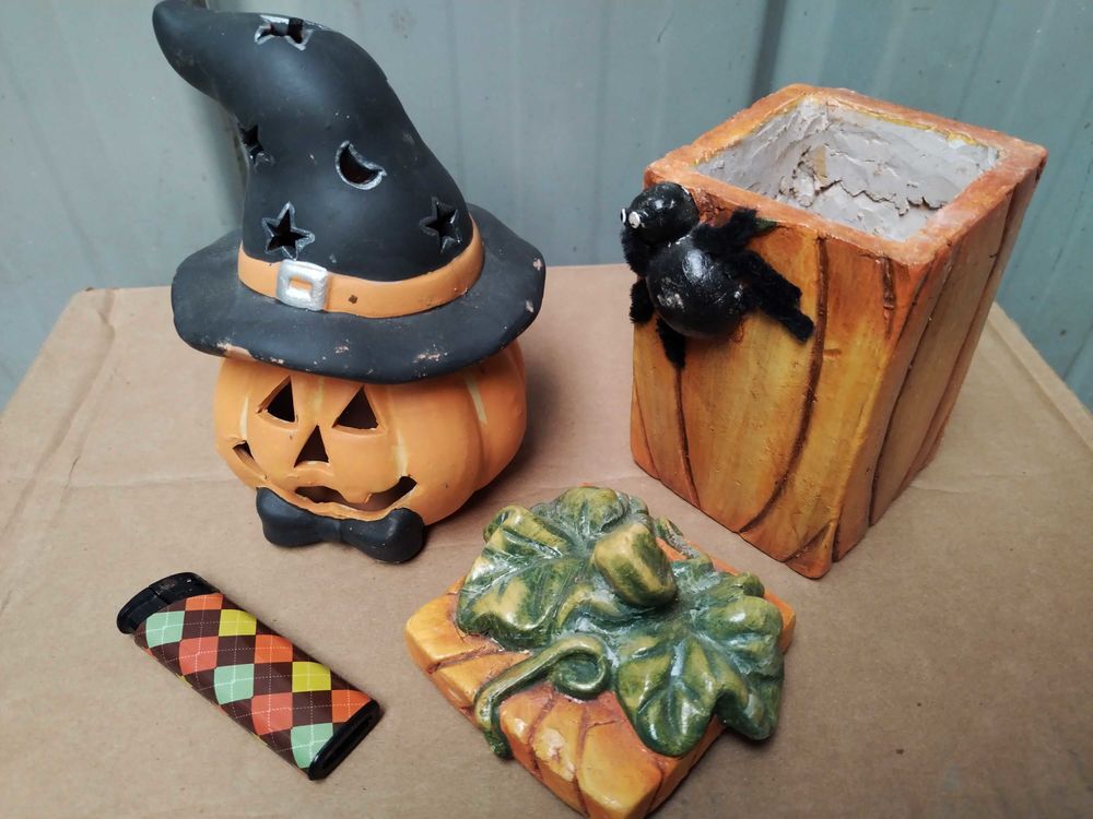 Lot de 19 figurines halloween Décoration
