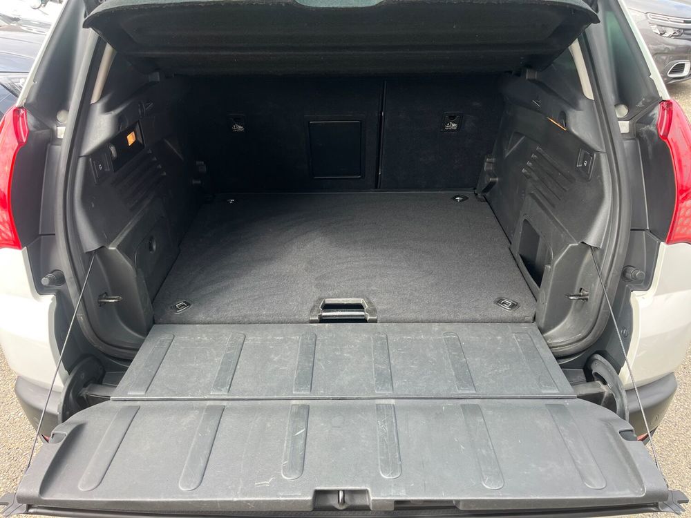 3008 2.0 HDi 16V 150ch FAP Premium Pack 2011 occasion 82000 Montauban