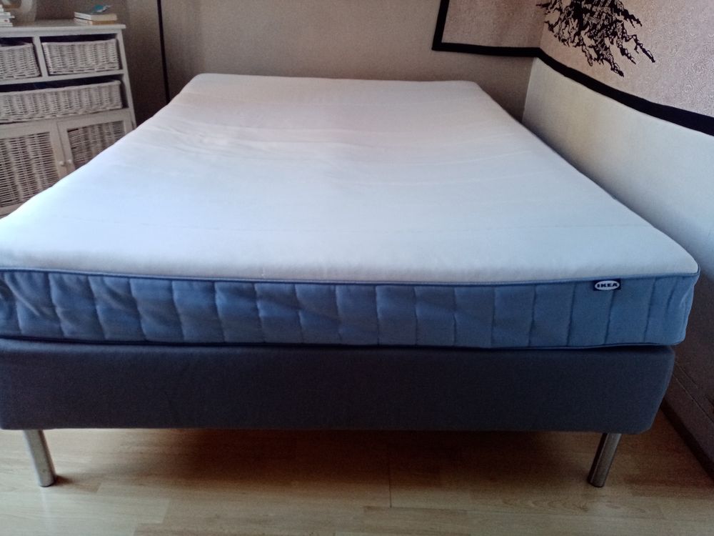 Lit double complet IKEA Meubles