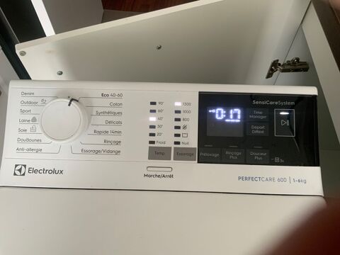 Machine à laver ELECTROLUX top -perfectcare 600 -  350 Montreuil (93)