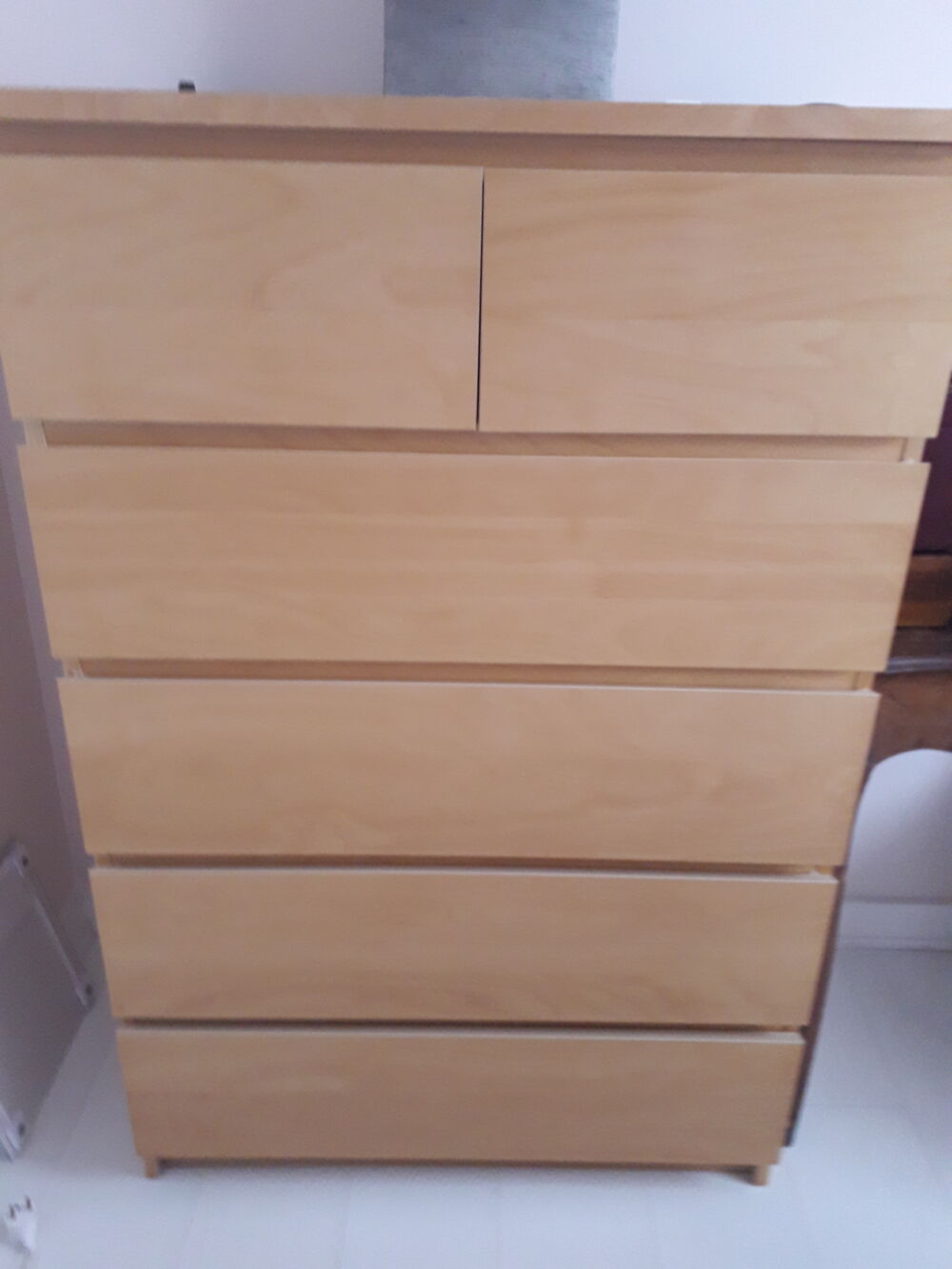 COMMODE 5 TIROIRS 4 METRES LINEAIRES DE RANGEMENT 
Meubles