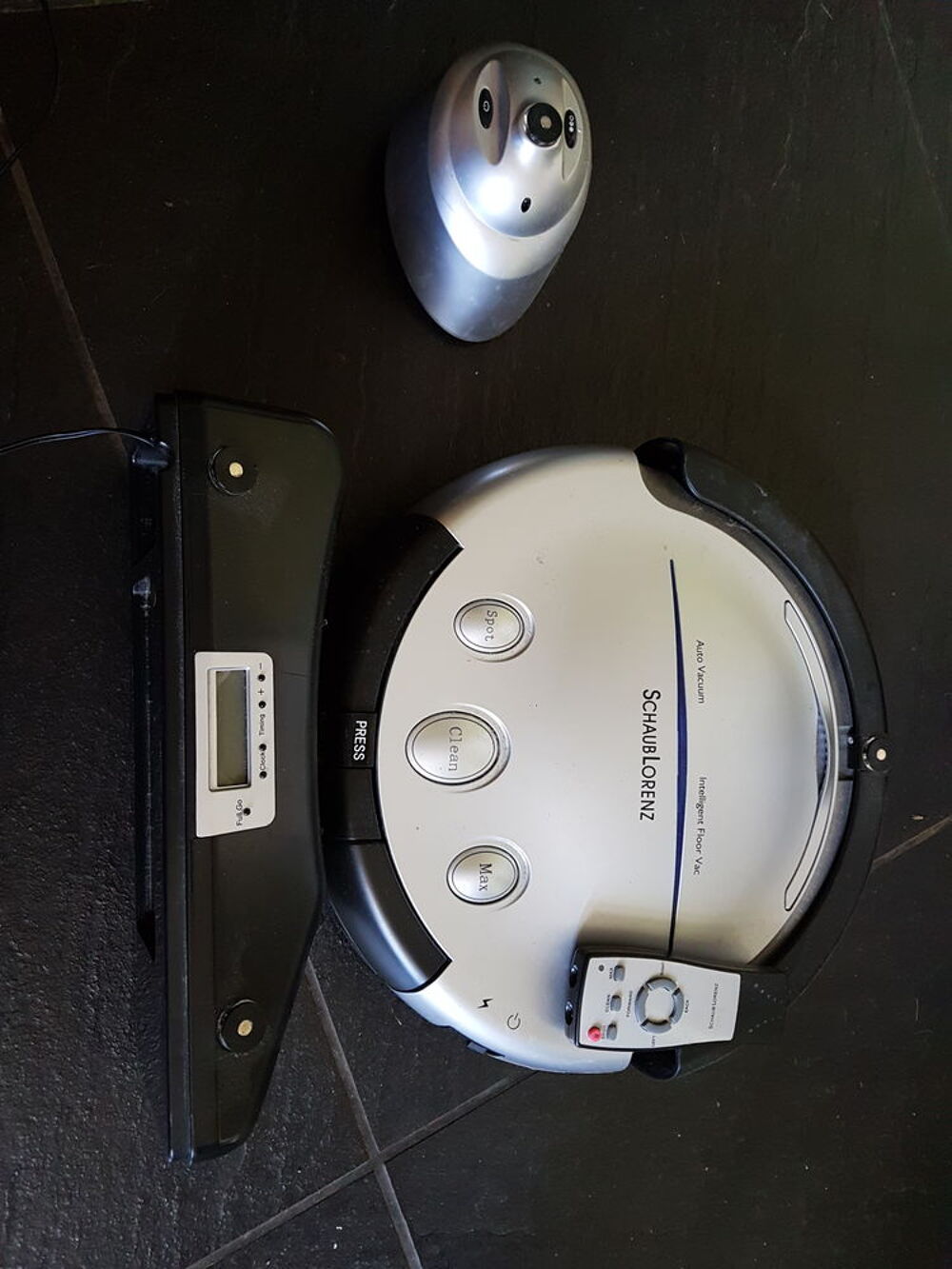 robot aspirateur Electroménager