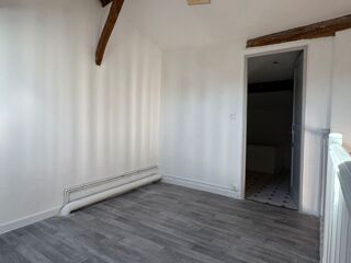  Appartement à louer 2 pièces 66 m²