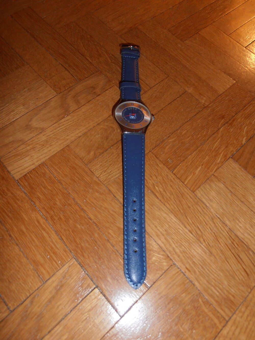 Montre Les Conventions Ambition 2012 (28b) Bijoux et montres
