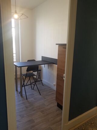  Appartement à louer 2 pièces 45 m²