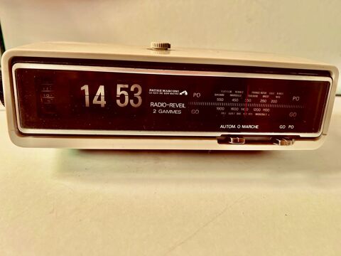 RADIO REVEIL VINTAGE ANN�ES 70 AFFICHAGE FLIP FLAP
50 Meulan-en-Yvelines (78)