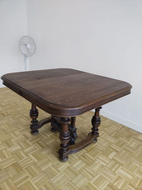 une table en bois massif de style chne 100 Lyon 5 (69)