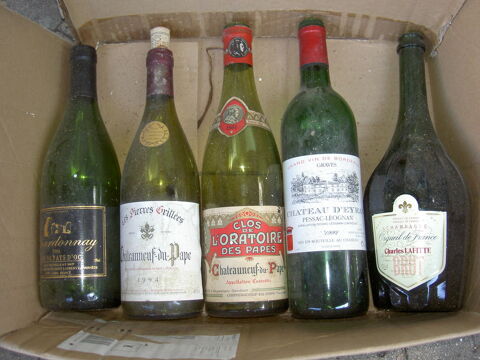 Anciennes bouteilles de vin trs recherches avec tiquettes 0 Uzs (30)