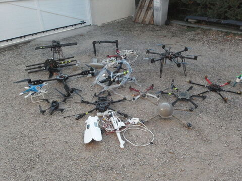 lot fuselage de drone + nombreux accessoires
10 Douvres (01)