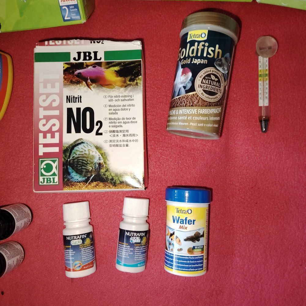 NOURRITURE ET ACCESSOIRES AQUARIUM Accessoires