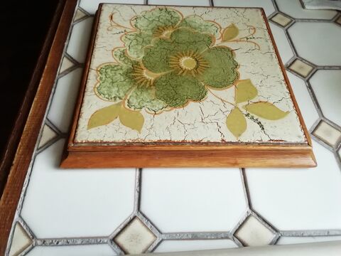 Dessous de plat en carrelage entourage bois 20 Noyelles-lès-Vermelles (62)