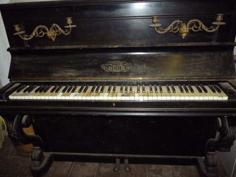 Piano droit 150 Bayenghem-ls-perlecques (62)
