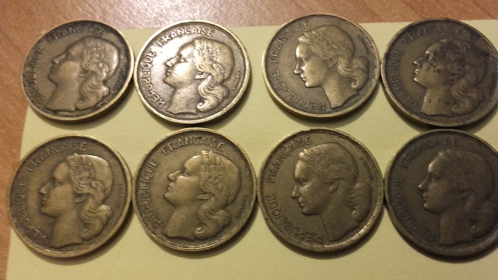 Lot de 8 pi&egrave;ces de 10 Francs Guiraud . 