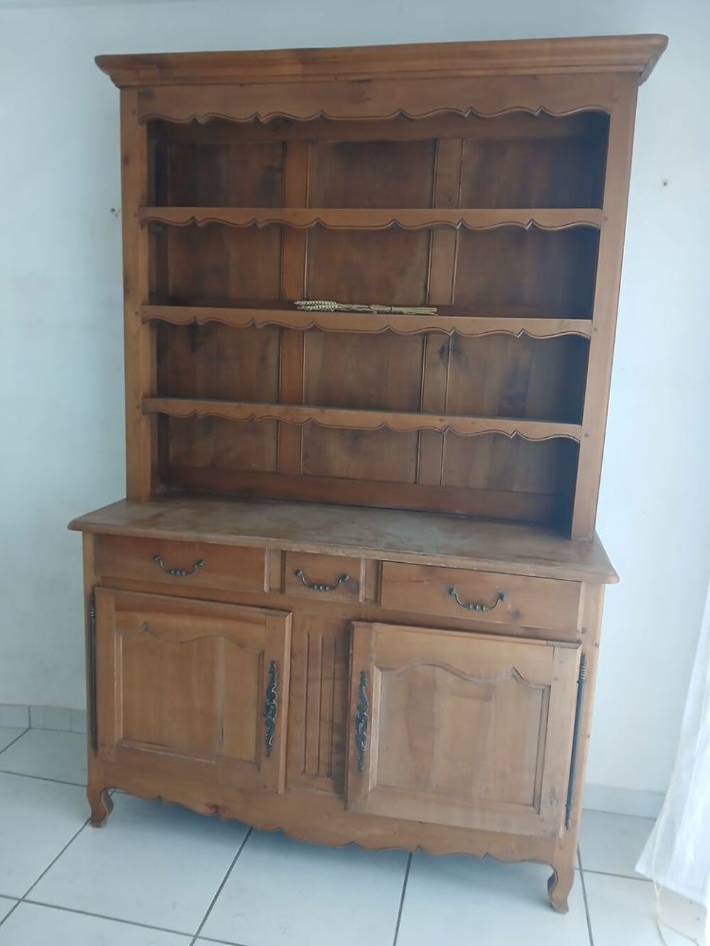 Vaisselier en meurisier Meubles
