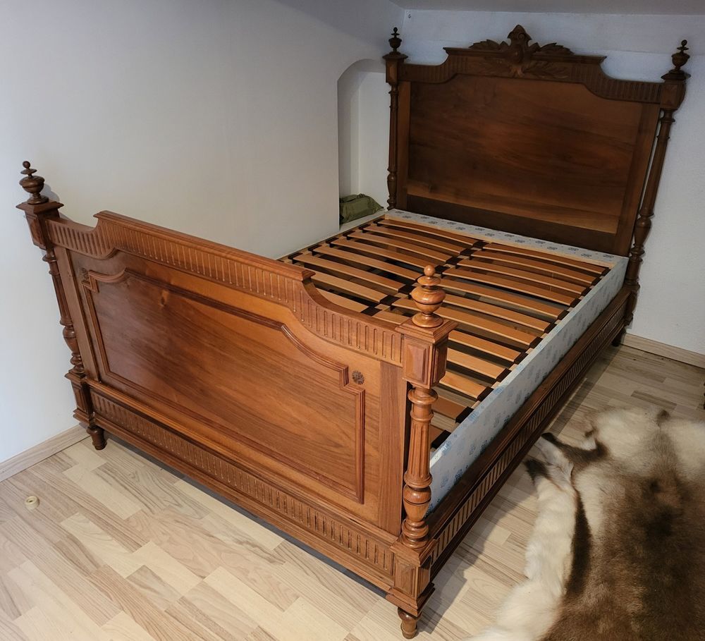 lit double en bois massif Meubles