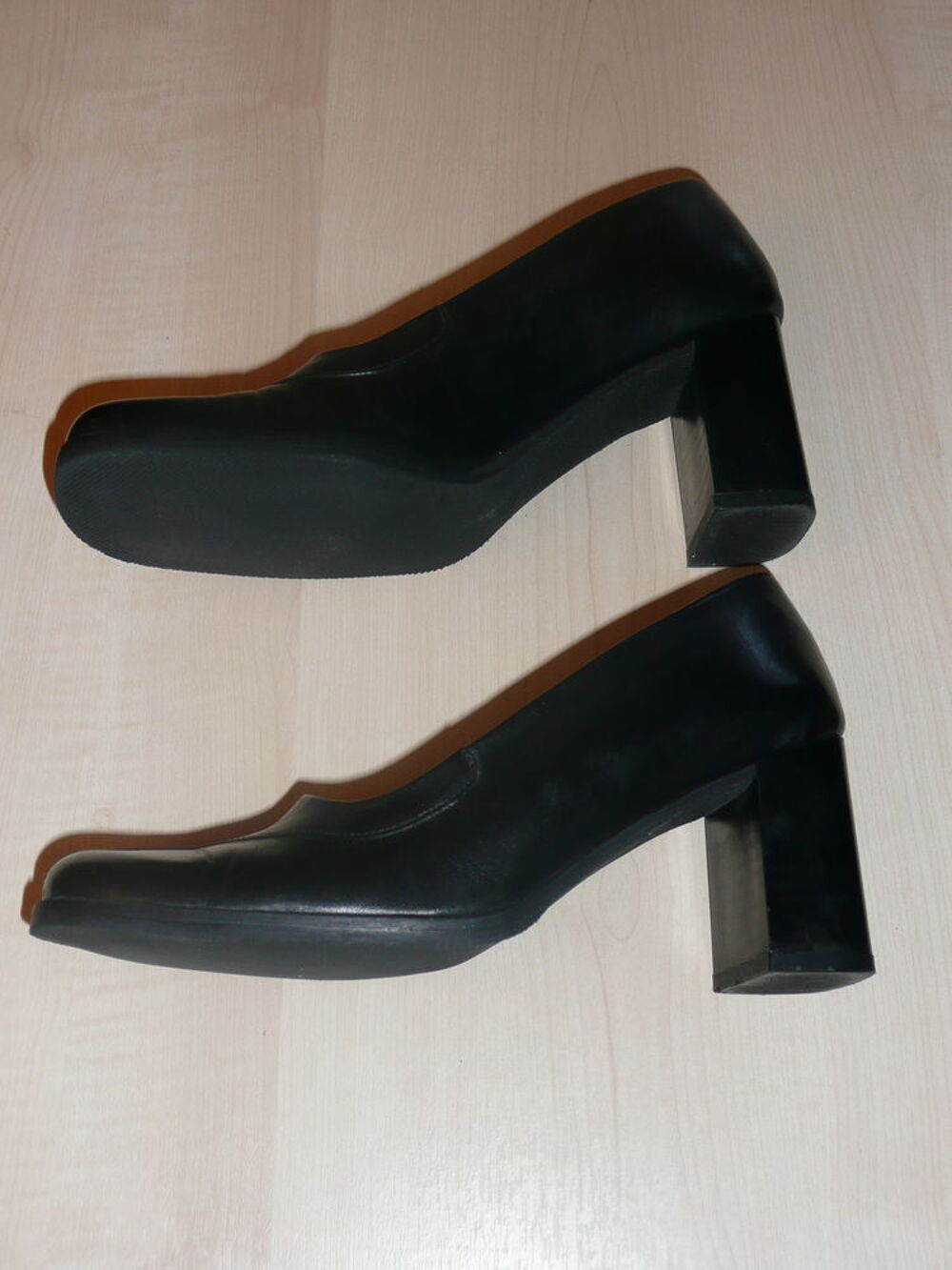 ESCARPINS ST MICHAELS NOIRS P36 Chaussures