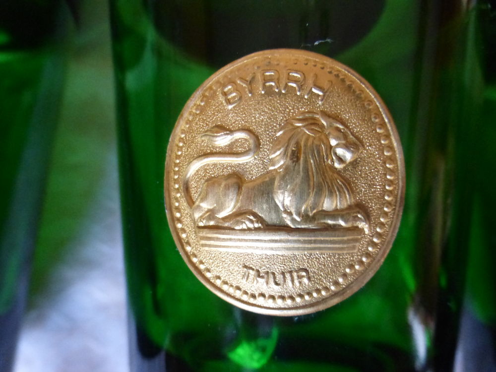 Verres verts et or "DUBONNET BYRRH" 
