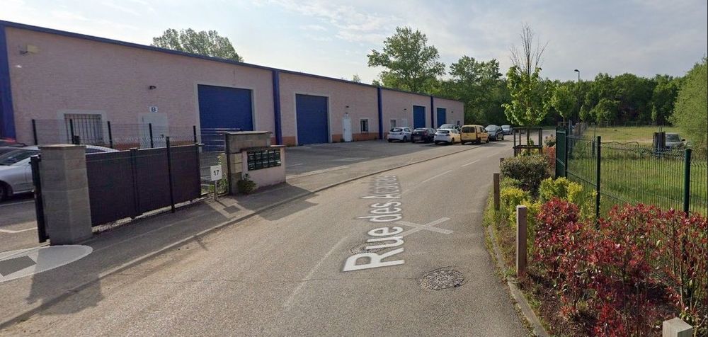 Location Atelier Atelier / Entrepôt / Garage Local à Saint Romain de Jalionas Saint-romain-de-jalionas