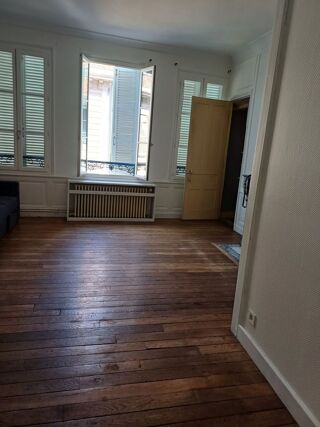  Appartement à louer 2 pièces 73 m²