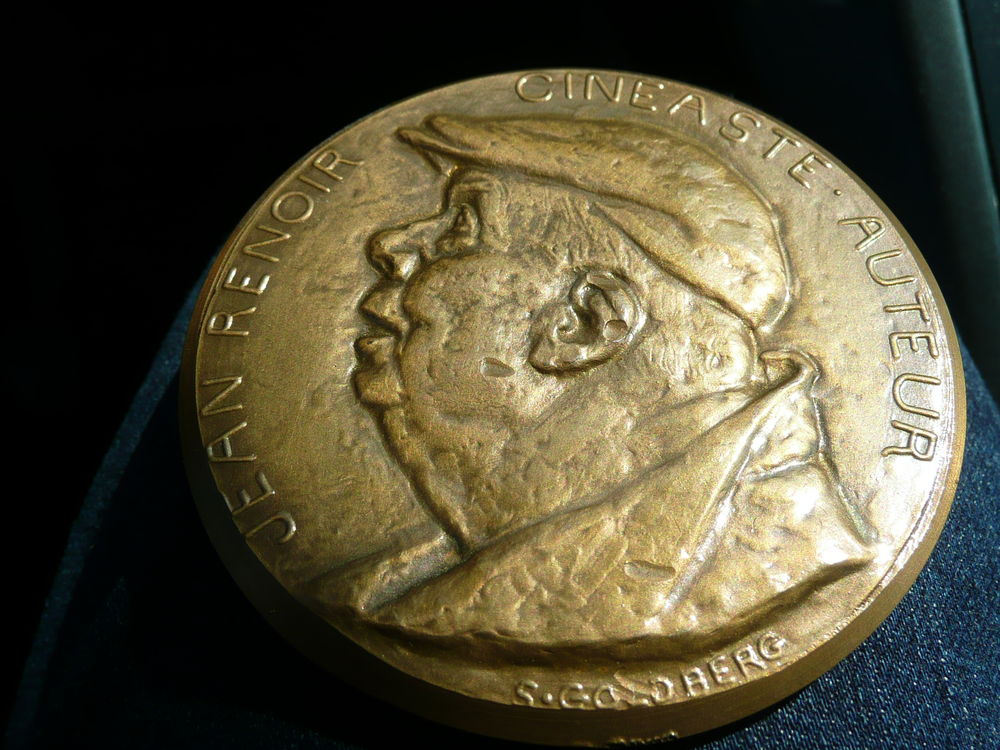 M&eacute;daille Jean Renoir cin&eacute;aste-auteur 