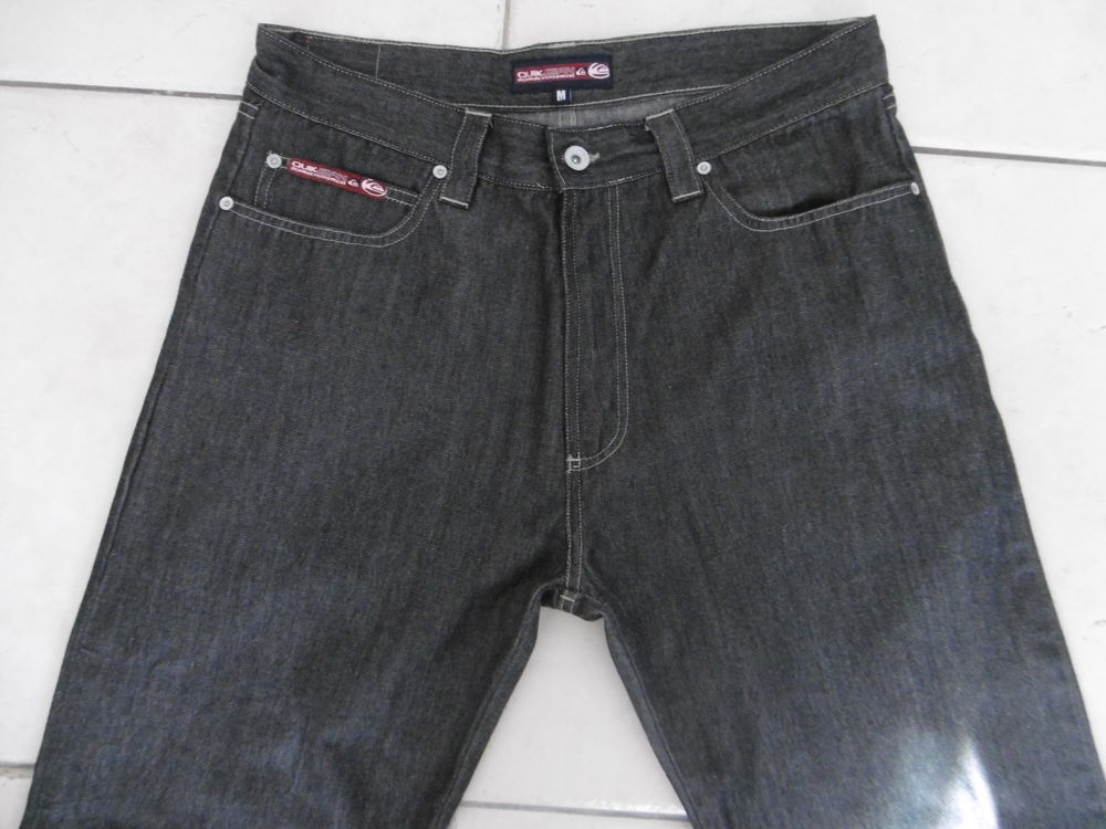 Jean Homme QUIKSILVER taille L comme neuf Vêtements