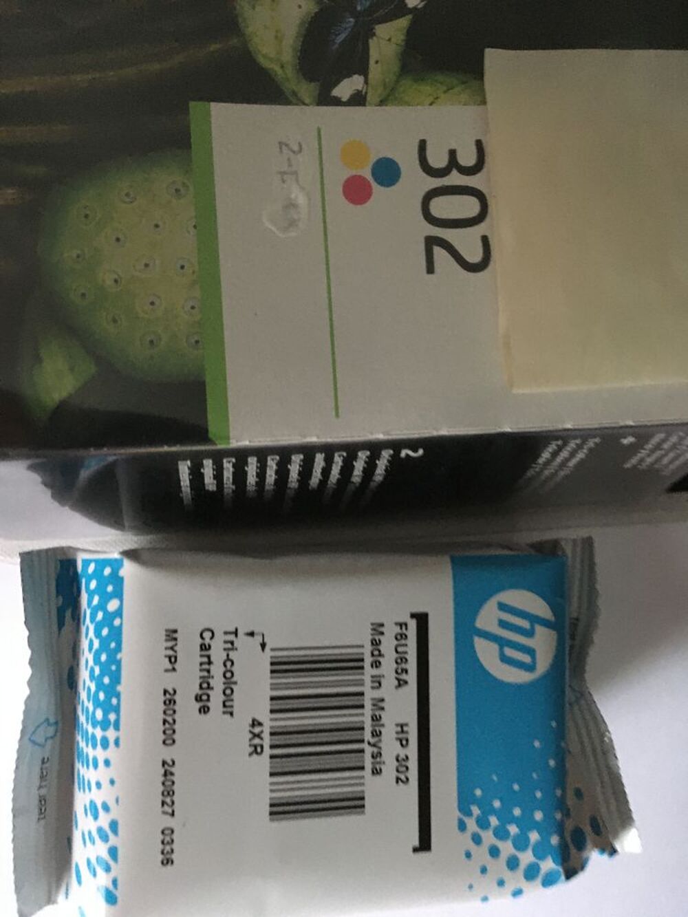cartouche couleur encre imprimante HP 302 NEUVE 
pas d envoi Matériel informatique