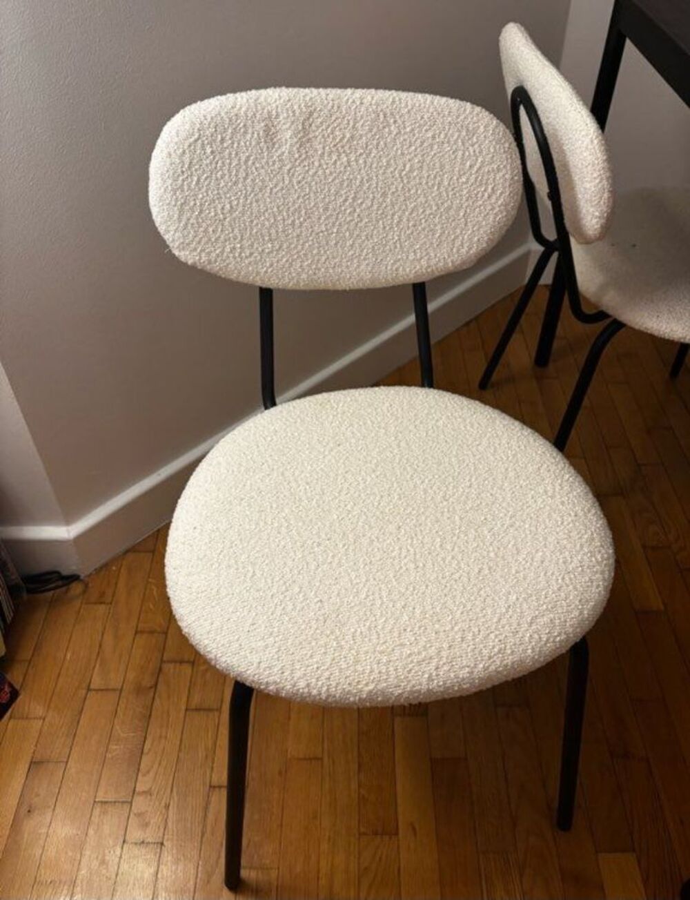 Ensemble table et 6 chaises Meubles
