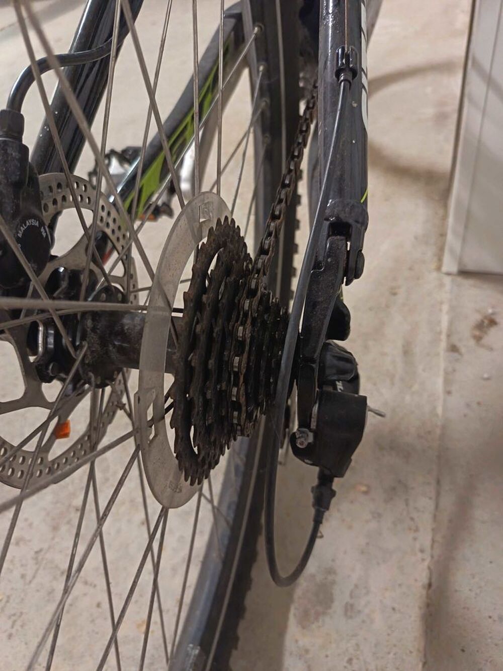 VTT Tout Suspendu Gitane Rocks. Freins hydrauliques. Taille L Vélos