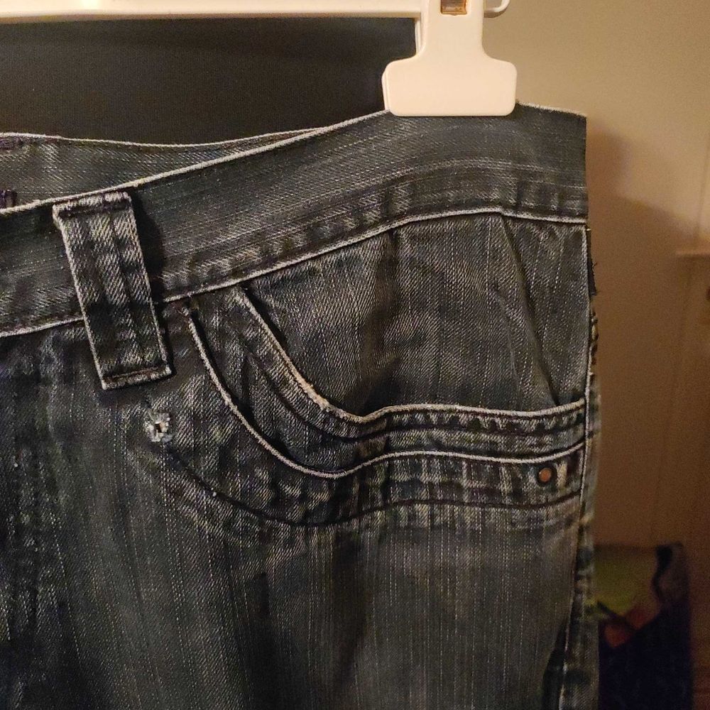 Pantalon jean haut de gamme tr&egrave;s bon &eacute;tat Vêtements