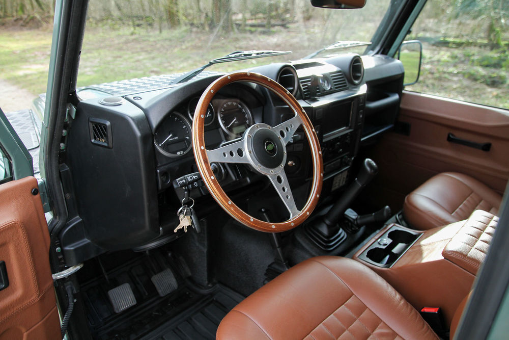 Defender 90 TD4 2015 occasion 59310 Auchy-lez-Orchies