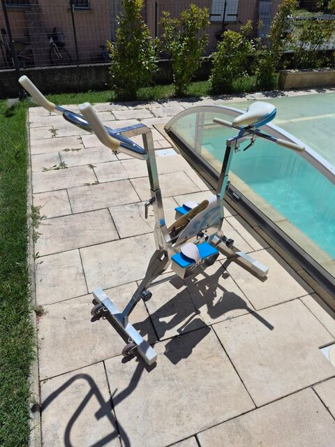 Aquabike FALCON Waterflex Saint-Sernin (07)