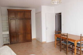  Appartement à louer 1 pièce 37 m²