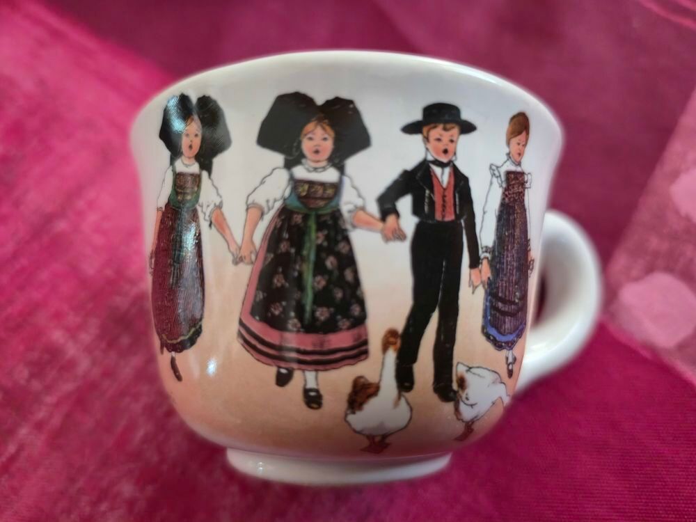 Tasses expresso et coupelles 