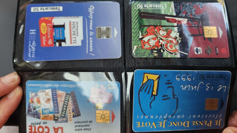 Lot de 4 t&eacute;l&eacute;cartes 