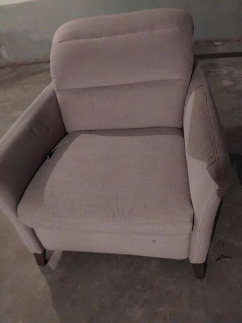 Fauteuil relax �lectrique couleur taupe tr�s bon �tat 250 Matignon (22)