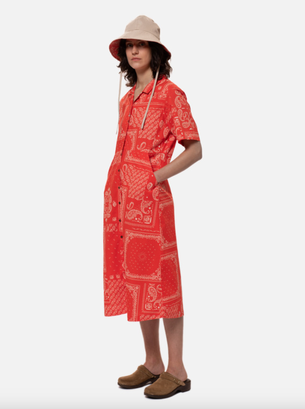 V&ecirc;tements de marque originaux
Neufs, avec &eacute;tiquettes 100% Vêtements