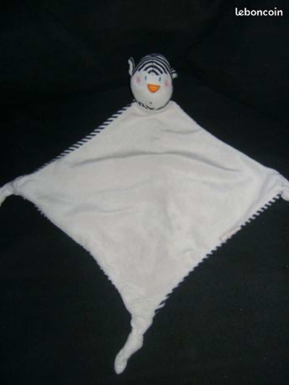 Doudou losange pingouin blanc raye - 3 noeuds Puériculture