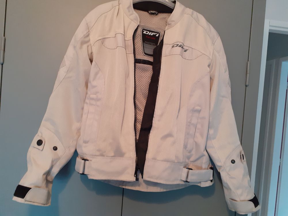 blouson moto couleur sable neuf marque DIFI Vêtements