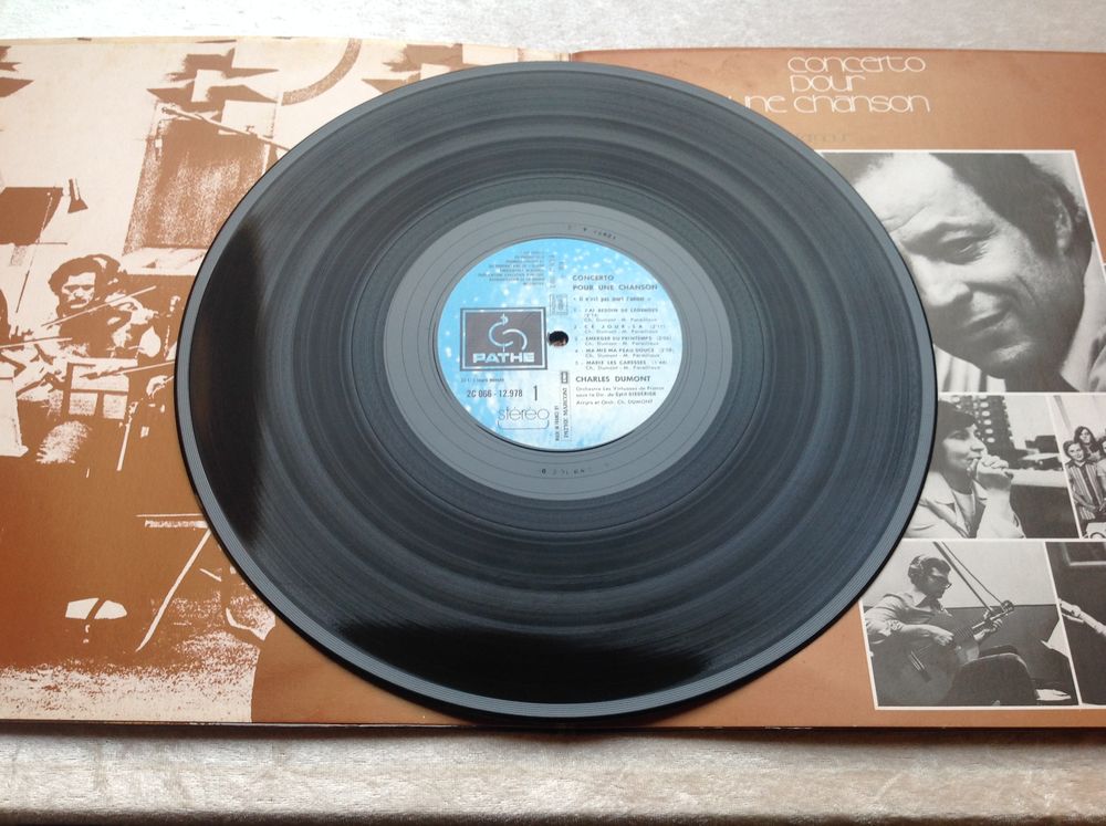 CHARLES DUMONT CONCERTO POUR UNE CHANSON Envoi Possible
CD et vinyles