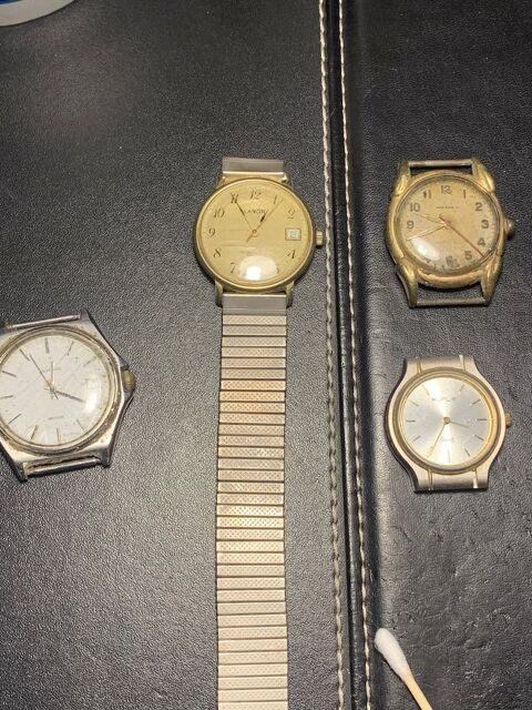Lot De Montres Quartz Et Mcaniques  Rparer Ou Pour Pices 70 Paris 4 (75)