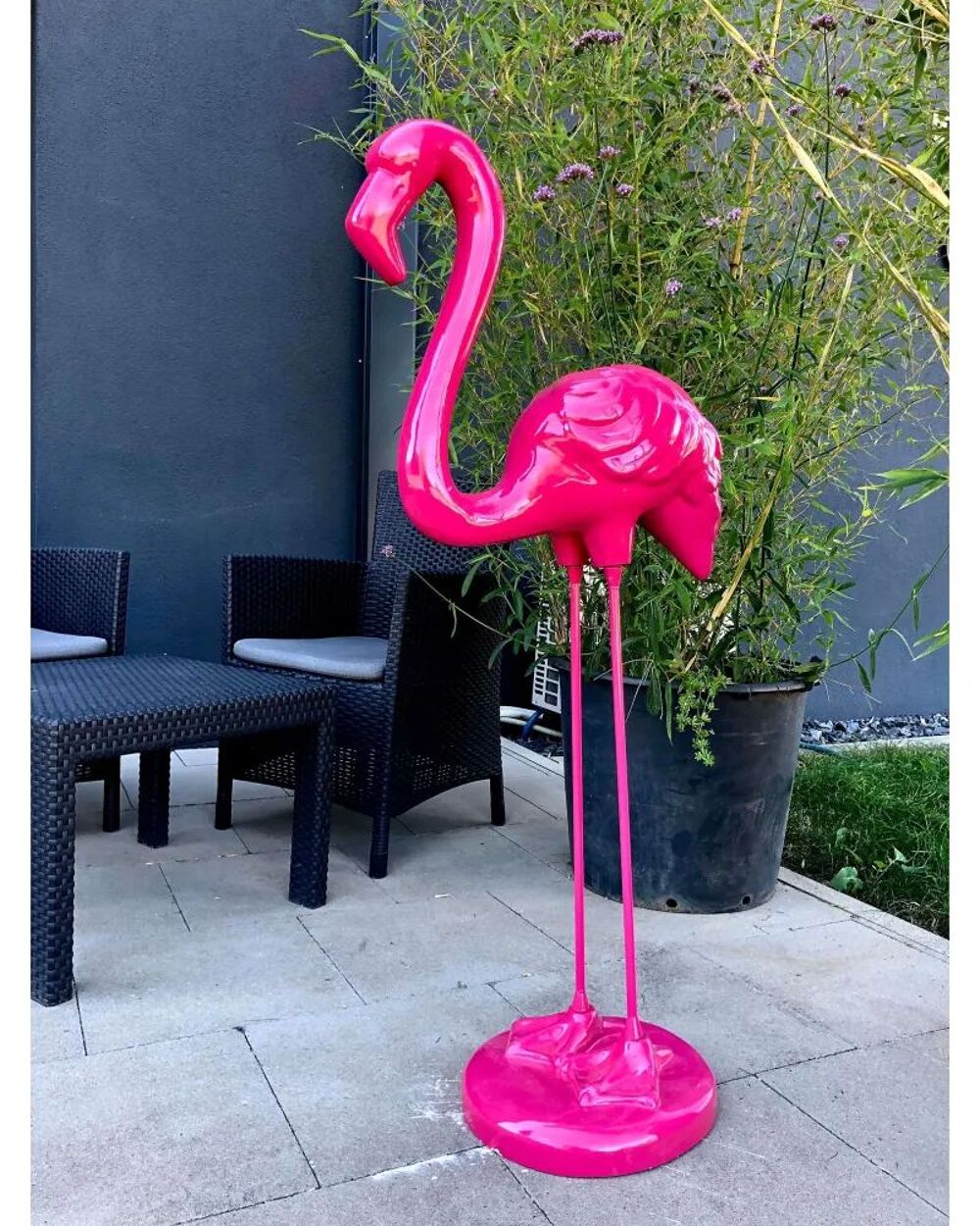 Donne flamand rose d&eacute;coration ext&eacute;rieure Dcoration