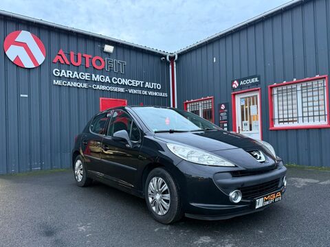 Peugeot 207 1.4 HDi 70ch BLUE LION Trendy 2008 occasion Poitiers 86000