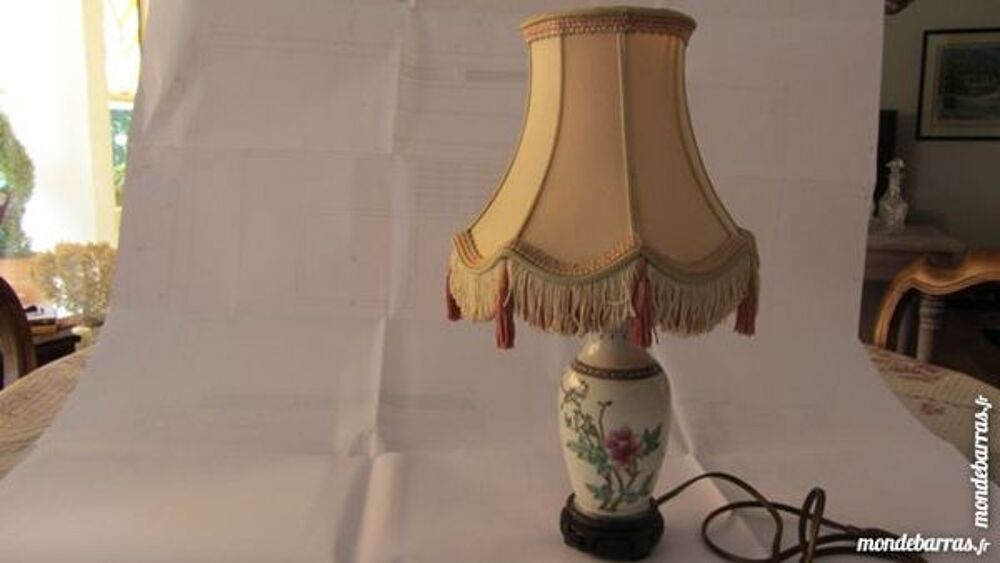Lampe Chinoise en Porcelaine 